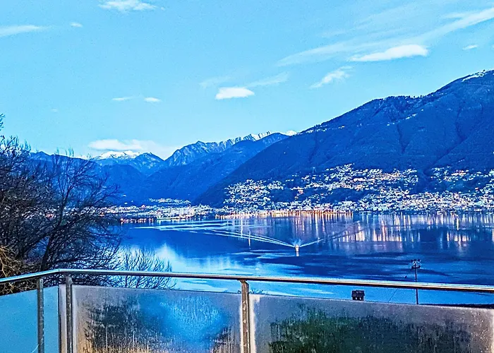 Splendid Maggiore View By Interhome Lejlighed